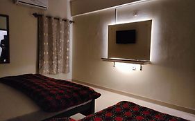 Al Sakhawat Hotel
